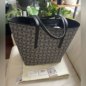 Loewe Anagram Tote Navy Black